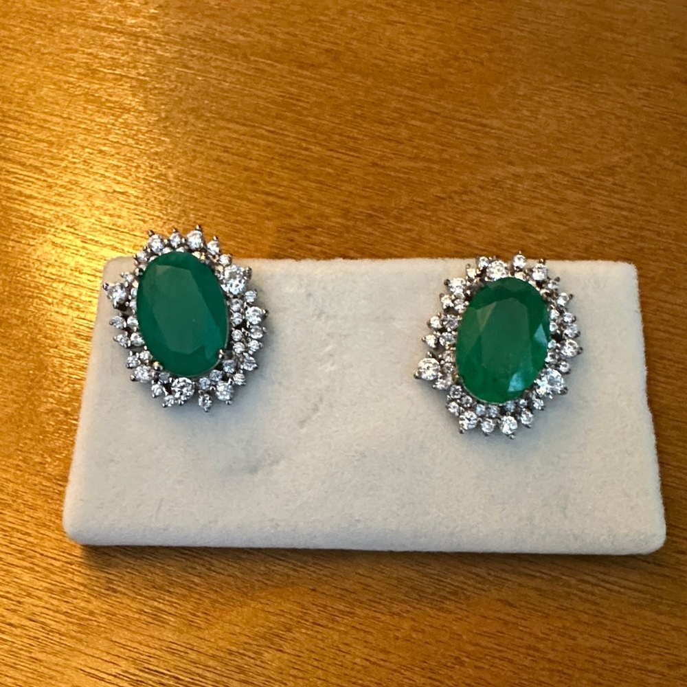 Simulated emerald earrings stud